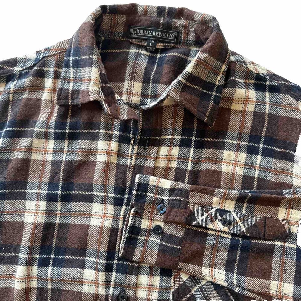 Urban Republic Flannel Plaid Men’s L Long Sleeve Button Down Western‎ Casual
